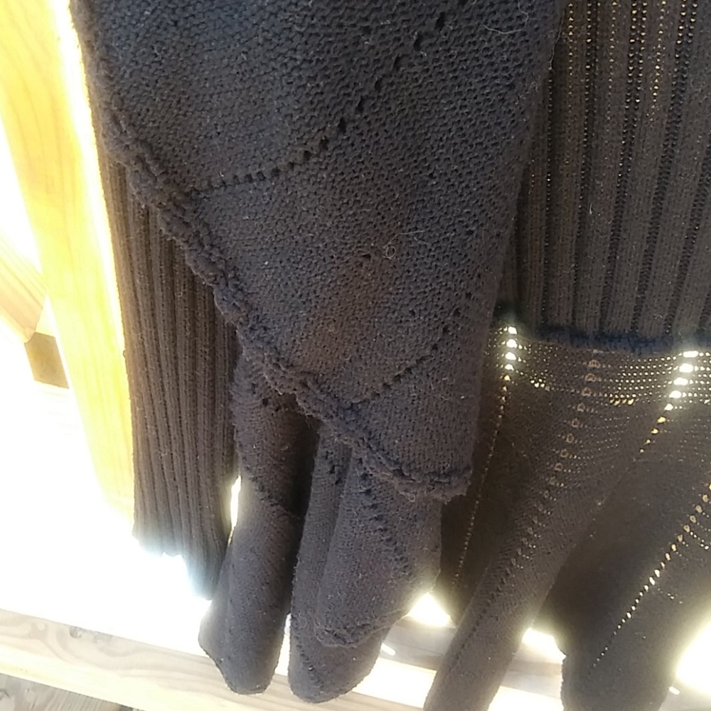 Open Ruffle Cardigan - Picture 4 of 7